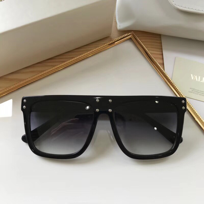 V Sunglasses AAAA-024