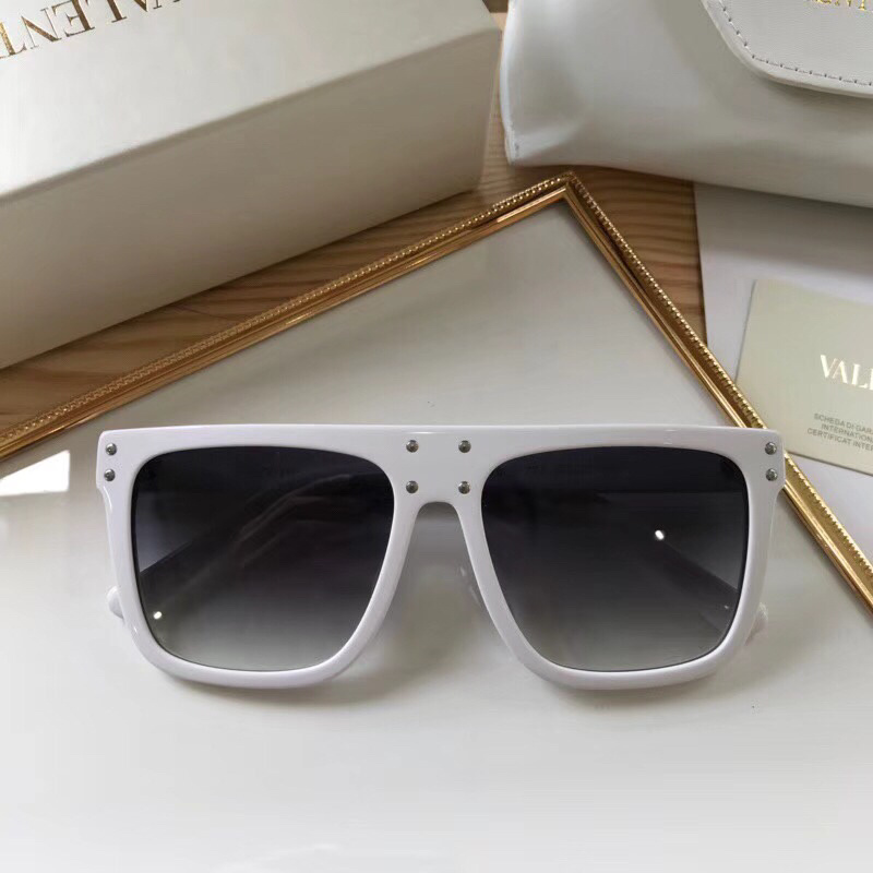 V Sunglasses AAAA-025