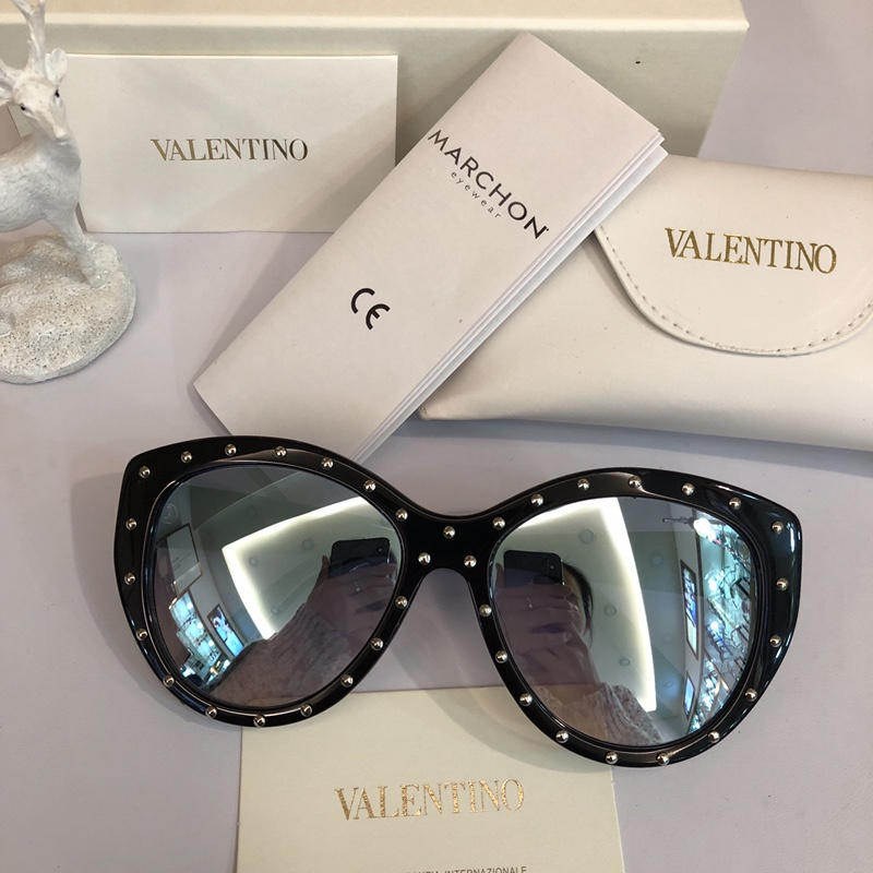 V Sunglasses AAAA-026