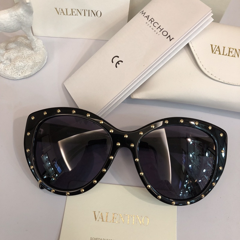 V Sunglasses AAAA-030