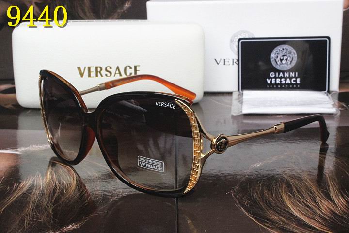 V Sunglasses AAA-239