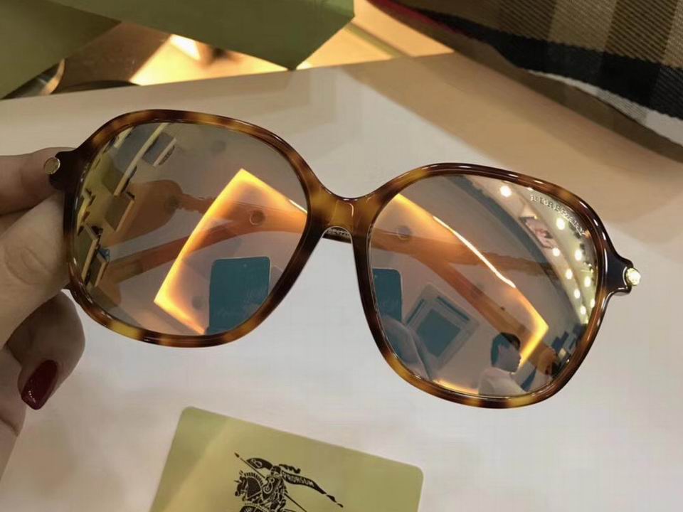 Burberry Sunglasses AAAA-268