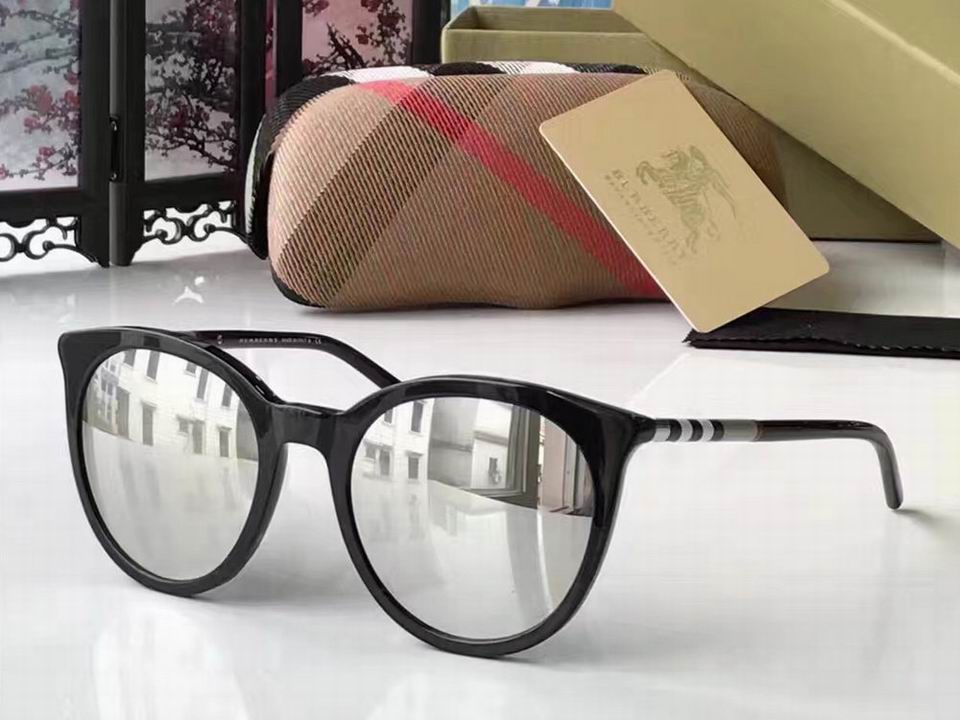 Burberry Sunglasses AAAA-273