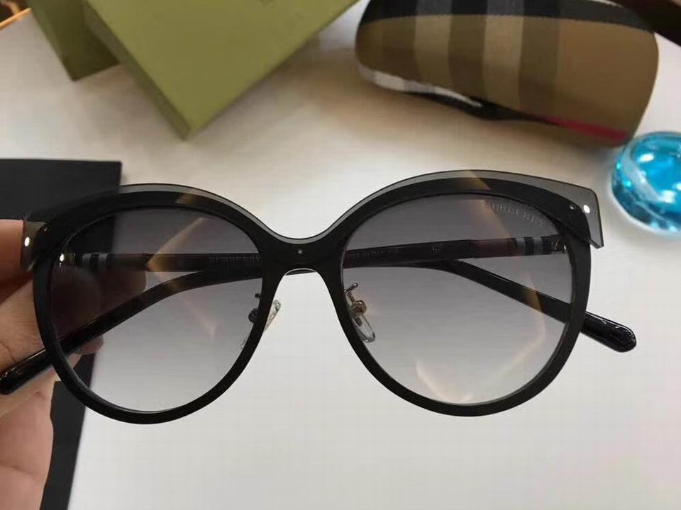 Burberry Sunglasses AAAA-344