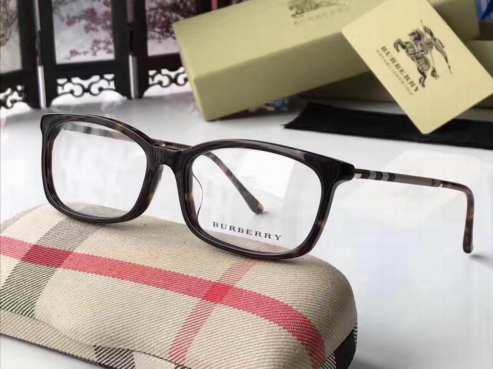 Burberry Sunglasses AAAA-347