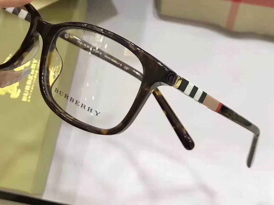 Burberry Sunglasses AAAA-353