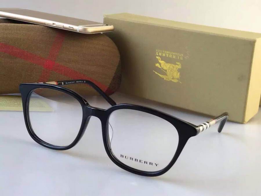 Burberry Sunglasses AAAA-369