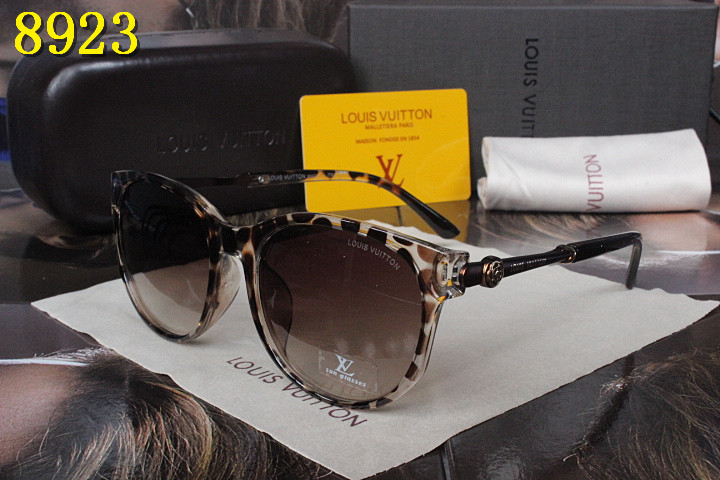 LV Sunglasses AAA-075