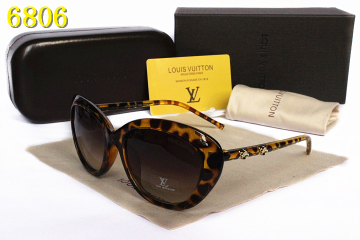 LV Sunglasses AAA-090