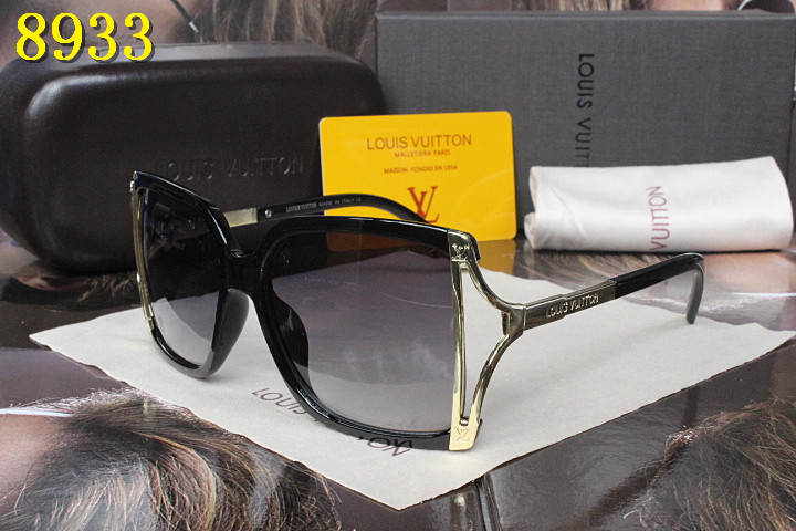 LV Sunglasses AAA-127