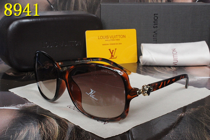 LV Sunglasses AAA-134