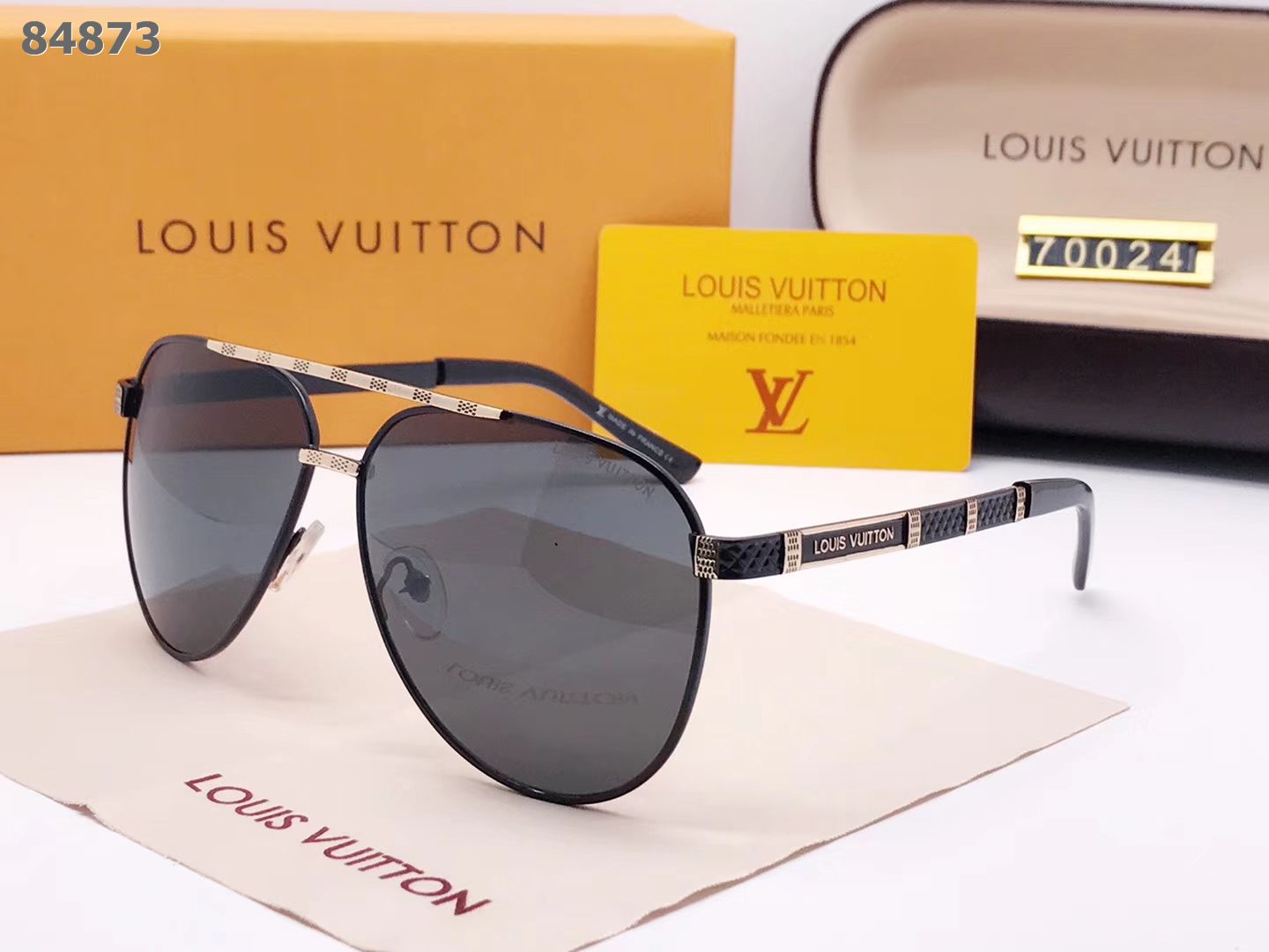 LV Sunglasses AAA-225