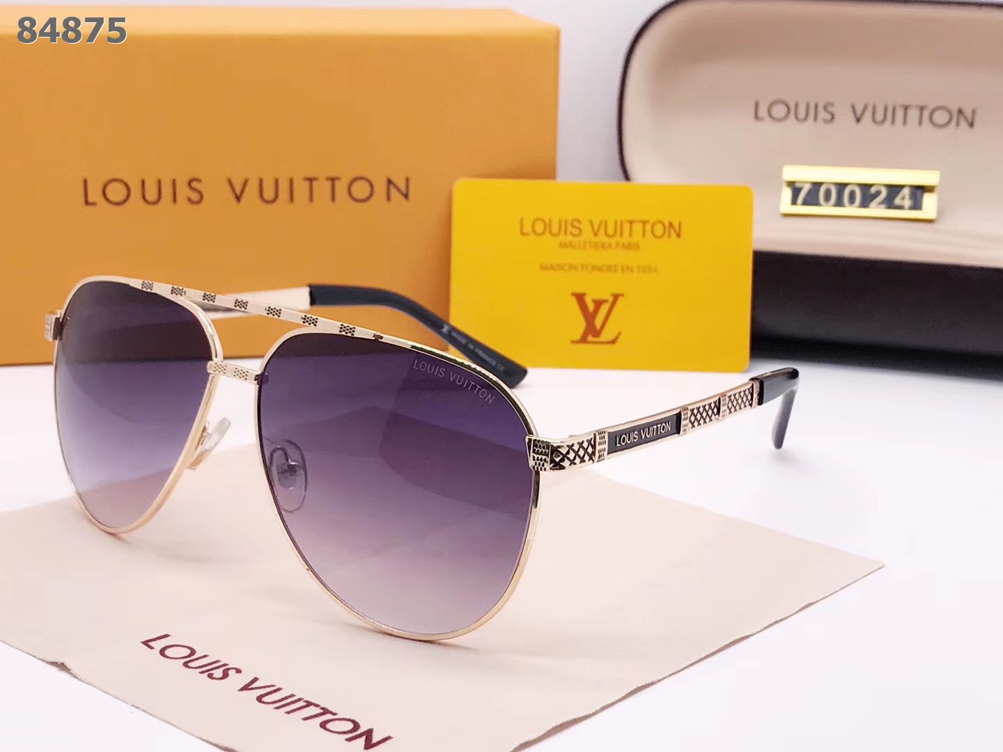 LV Sunglasses AAA-227