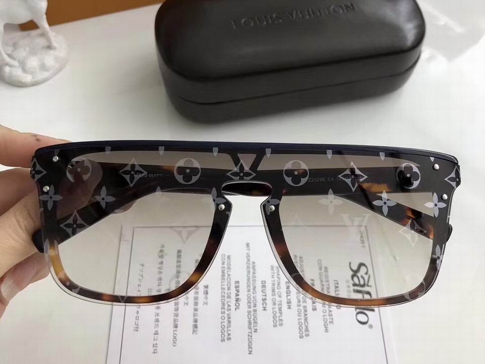 LV Sunglasses AAAA-725