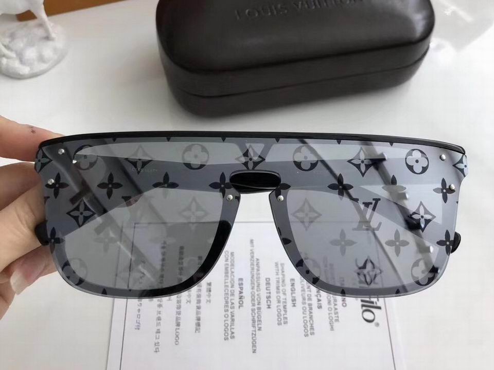 LV Sunglasses AAAA-728