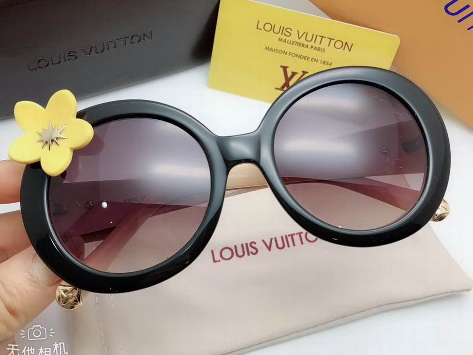 LV Sunglasses AAAA-765