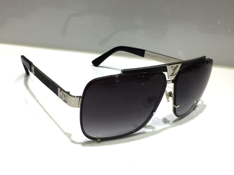 LV Sunglasses AAAA-800