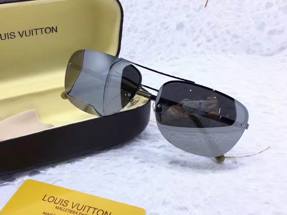 LV Sunglasses AAAA-812