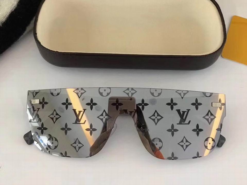 LV Sunglasses AAAA-885