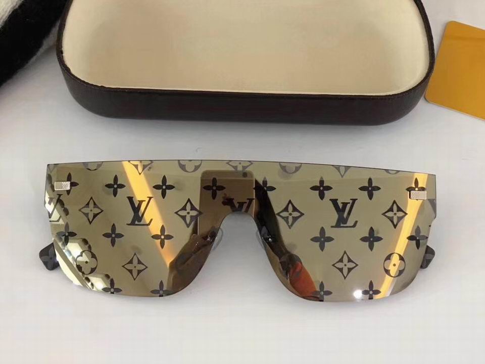 LV Sunglasses AAAA-886