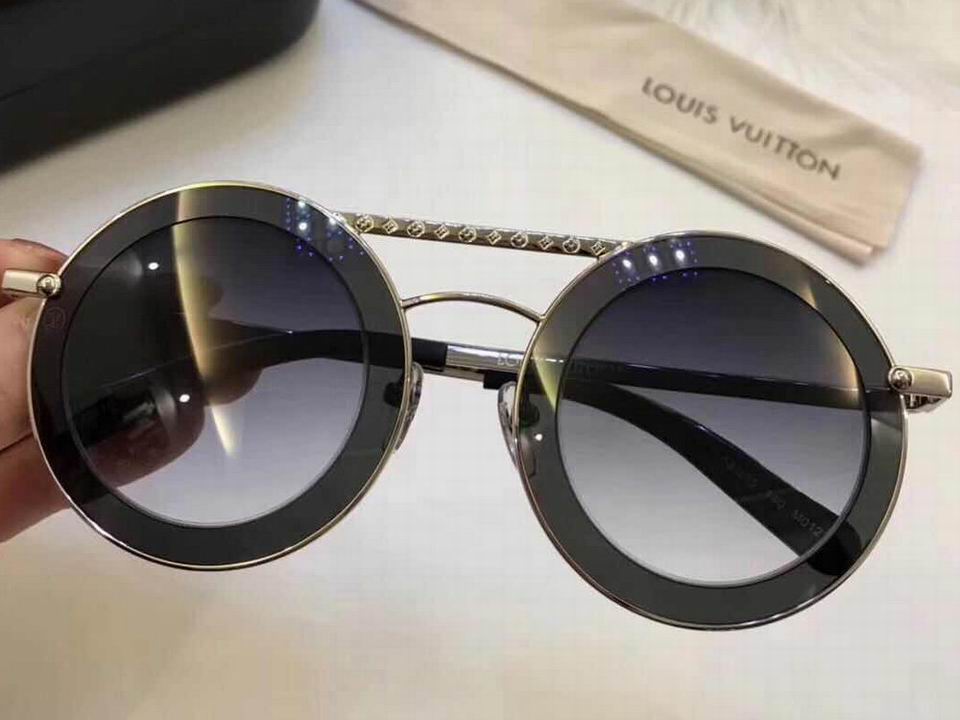 LV Sunglasses AAAA-923