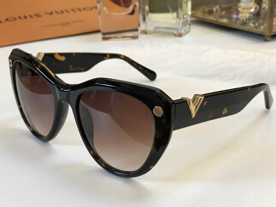 LV Sunglasses AAAA-992