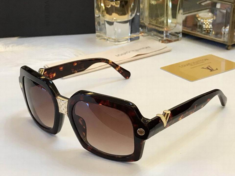 LV Sunglasses AAAA-998