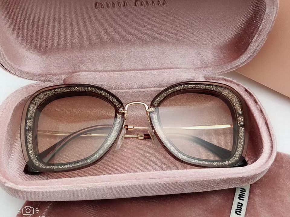 Miu Miu Sunglasses AAAA-432