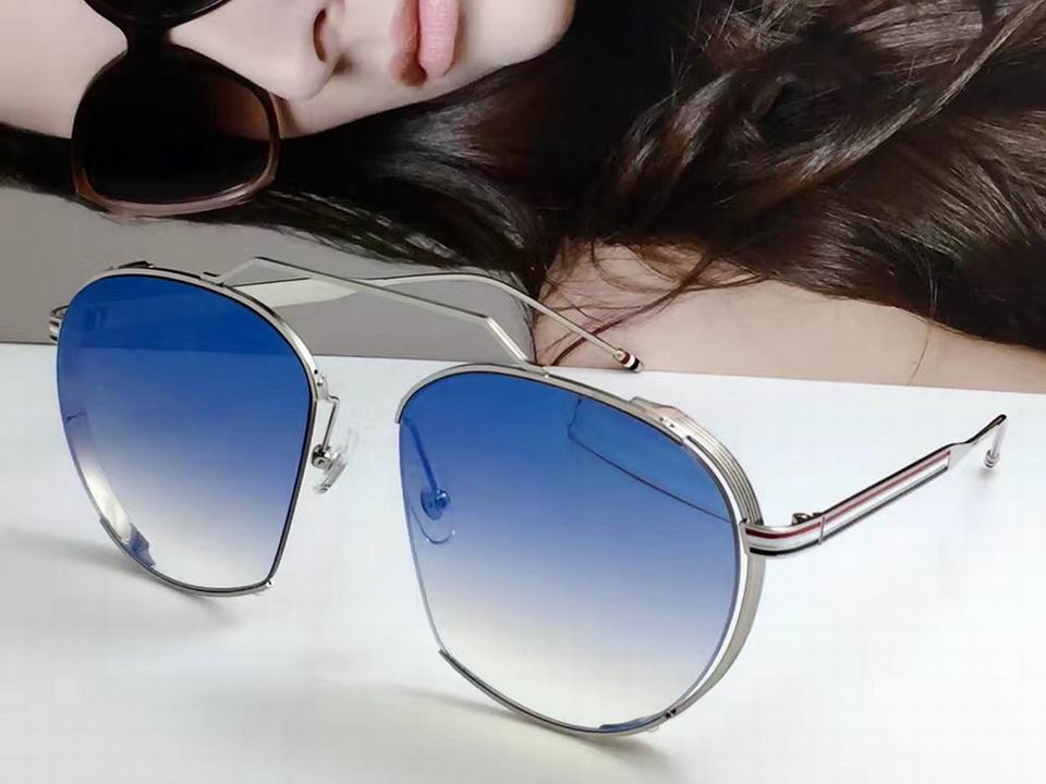 V Sunglasses AAAA-177