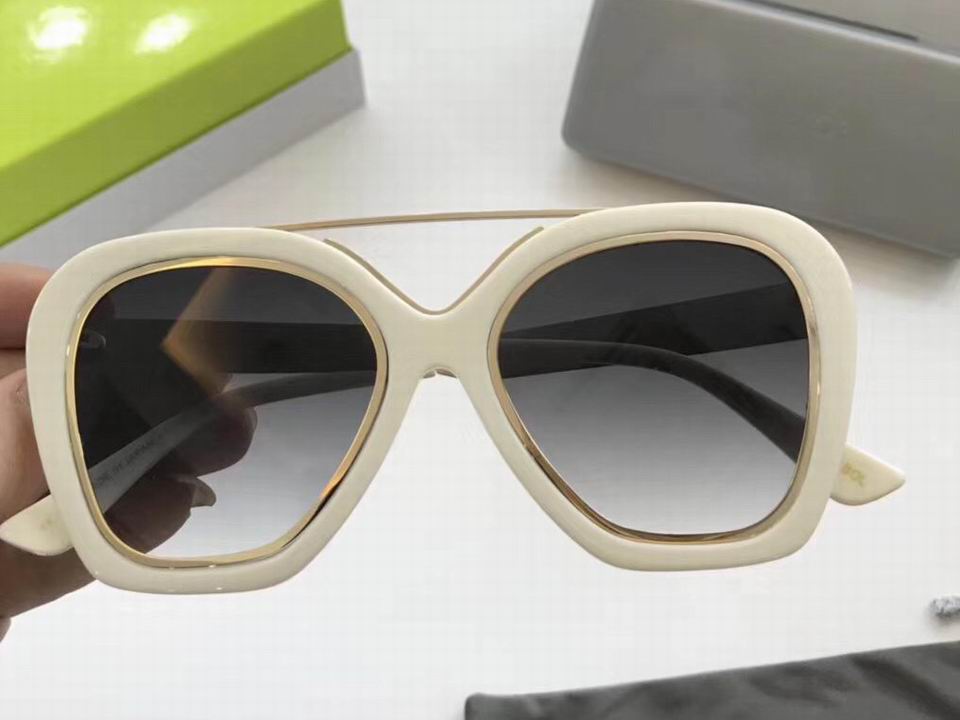 V Sunglasses AAAA-286