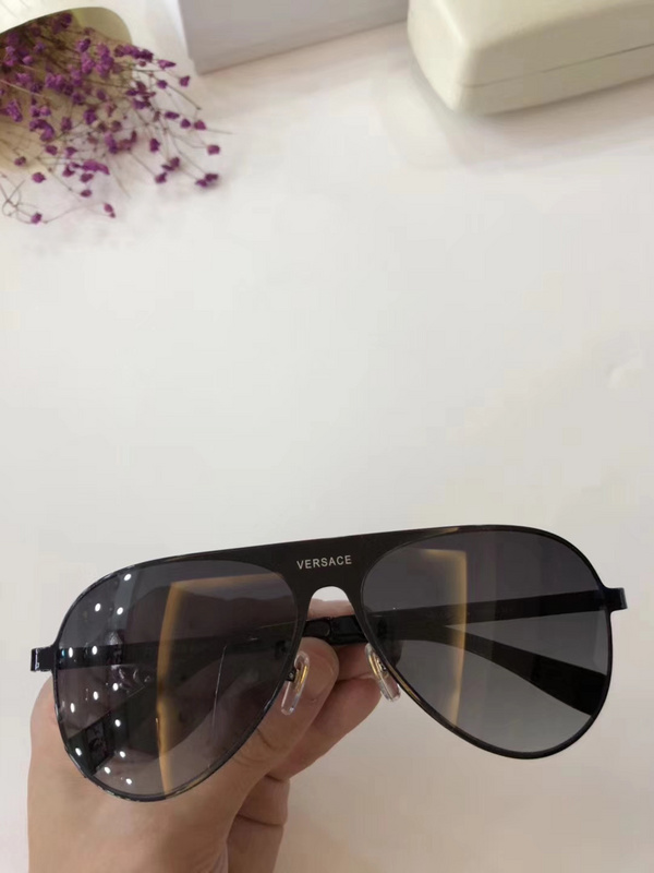 V Sunglasses AAAA-020