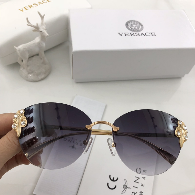 V Sunglasses AAAA-038