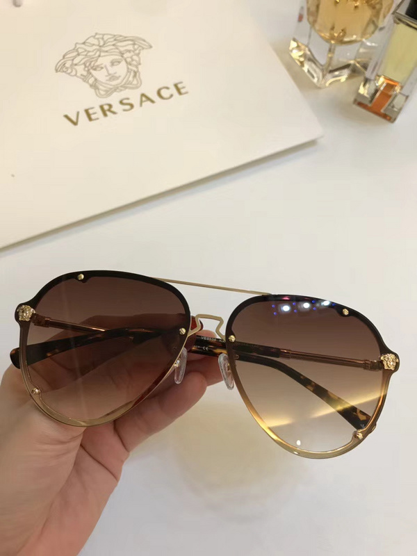 V Sunglasses AAAA-058