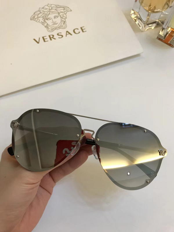 V Sunglasses AAAA-060