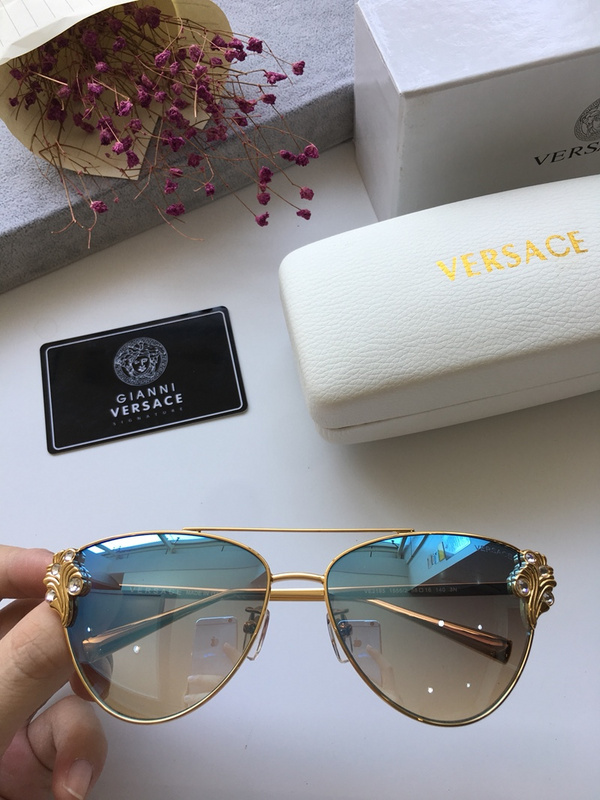 V Sunglasses AAAA-087