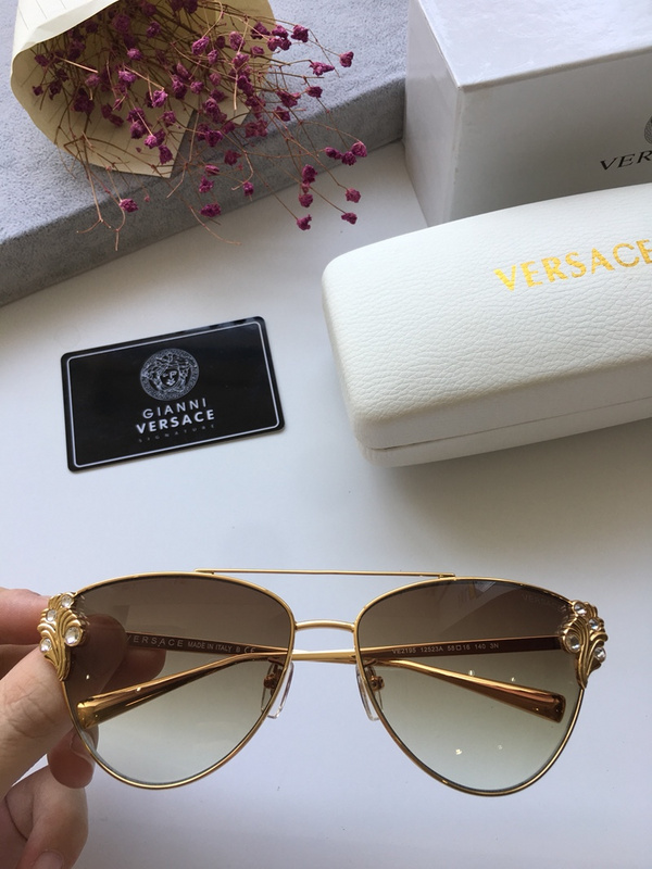 V Sunglasses AAAA-091