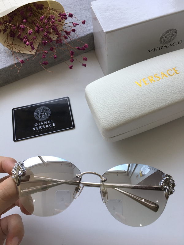 V Sunglasses AAAA-095