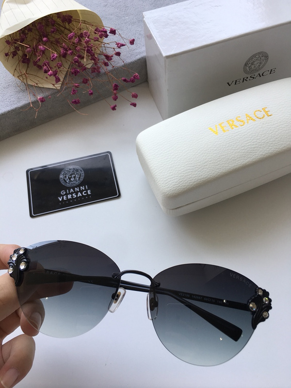 V Sunglasses AAAA-098