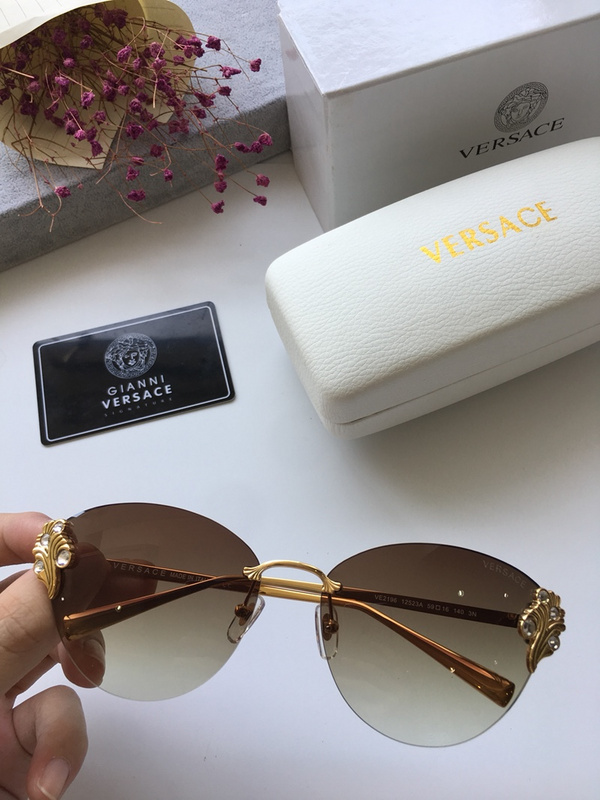 V Sunglasses AAAA-099