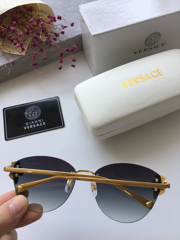 V Sunglasses AAAA-101