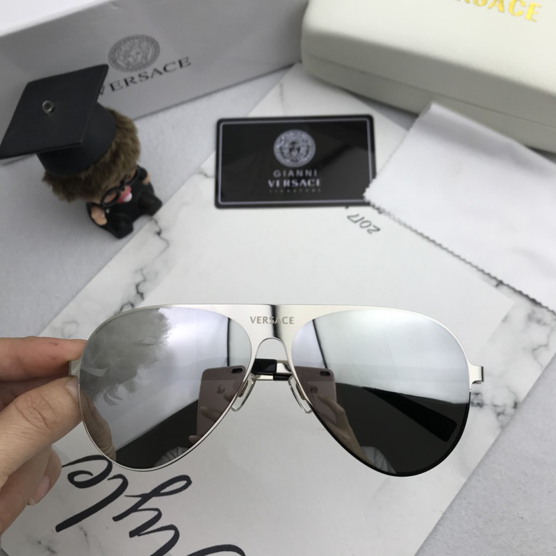 V Sunglasses AAAA-108