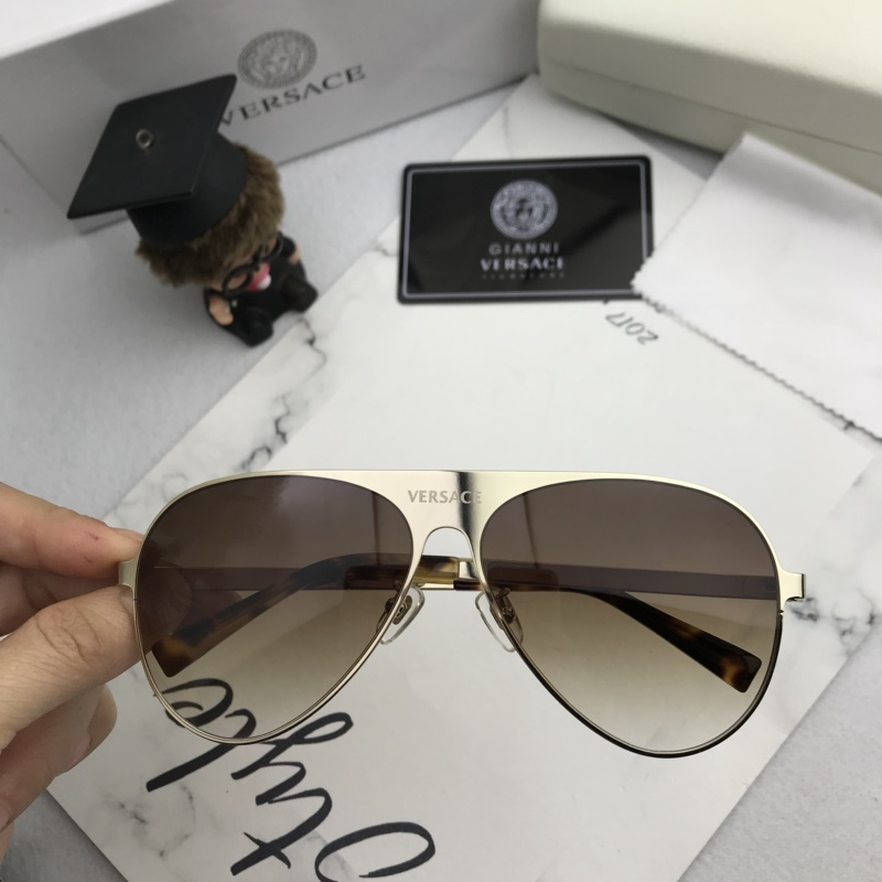 V Sunglasses AAAA-110