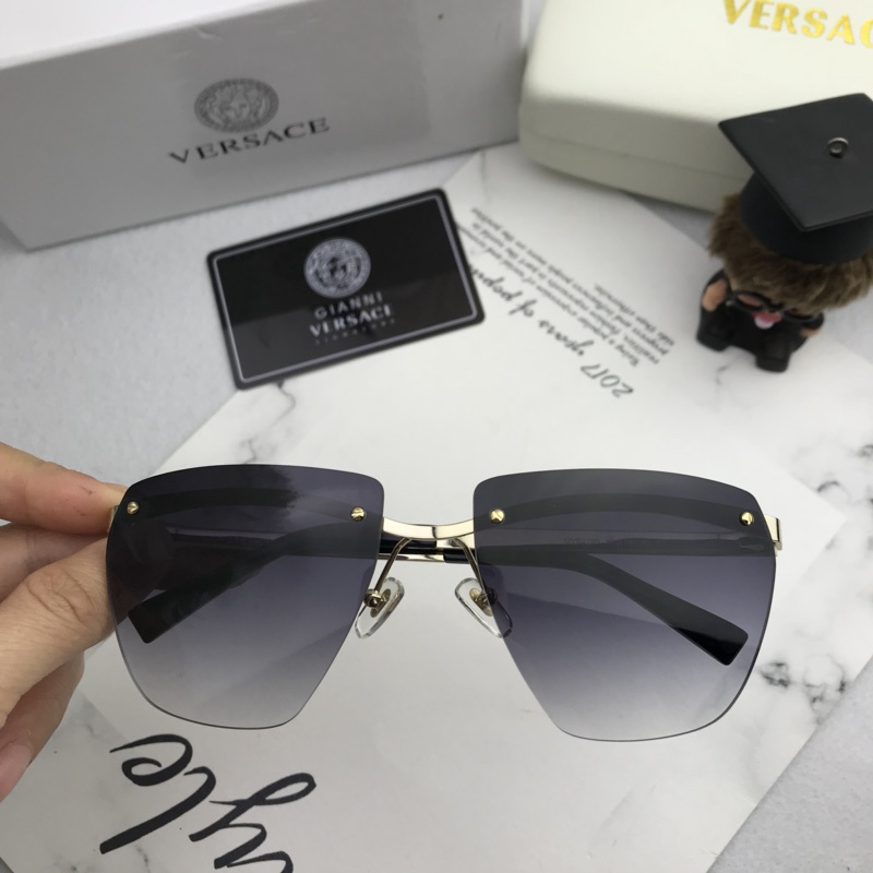 V Sunglasses AAAA-117