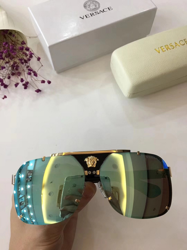 V Sunglasses AAAA-136