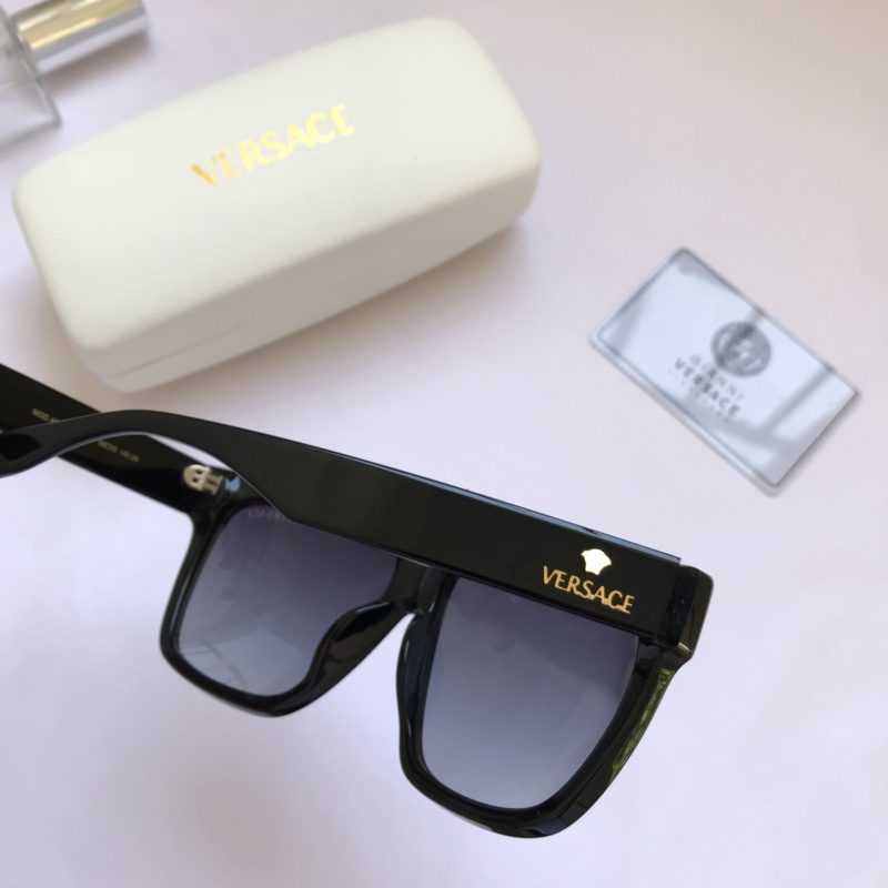 V Sunglasses AAAA-166