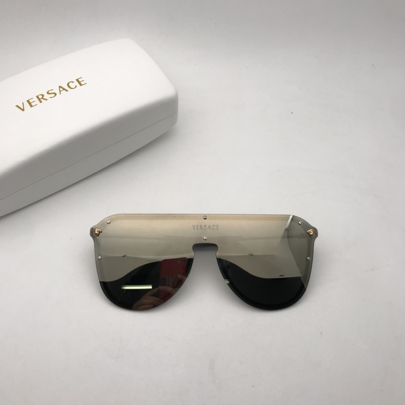 V Sunglasses AAAA-204