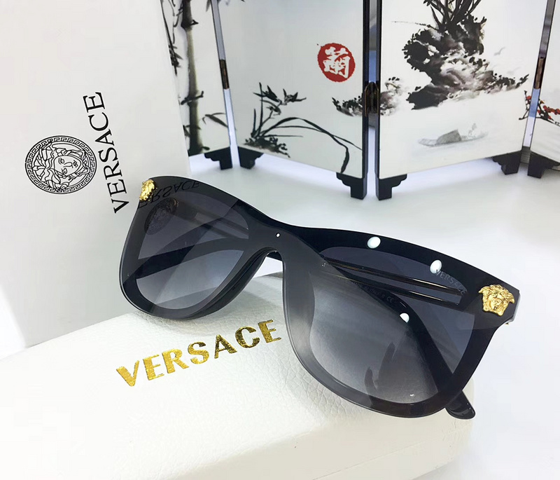 V Sunglasses AAAA-271