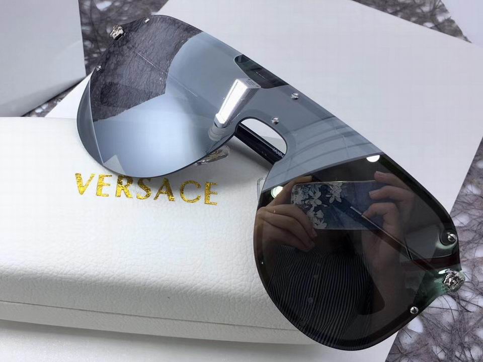 V Sunglasses AAAA-405