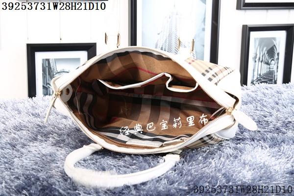 Burberry Handbags AAA-002