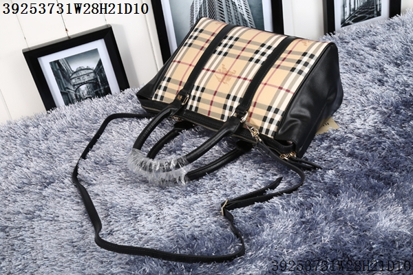 Burberry Handbags AAA-003